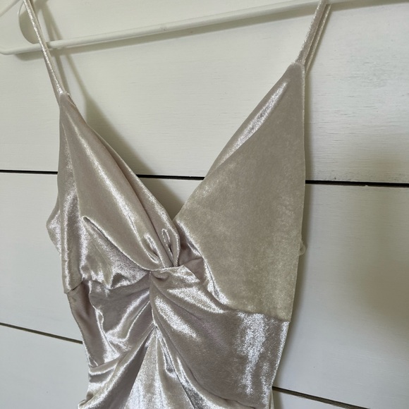 Lucy in the sky silver ruched dress - Picture 2 of 5